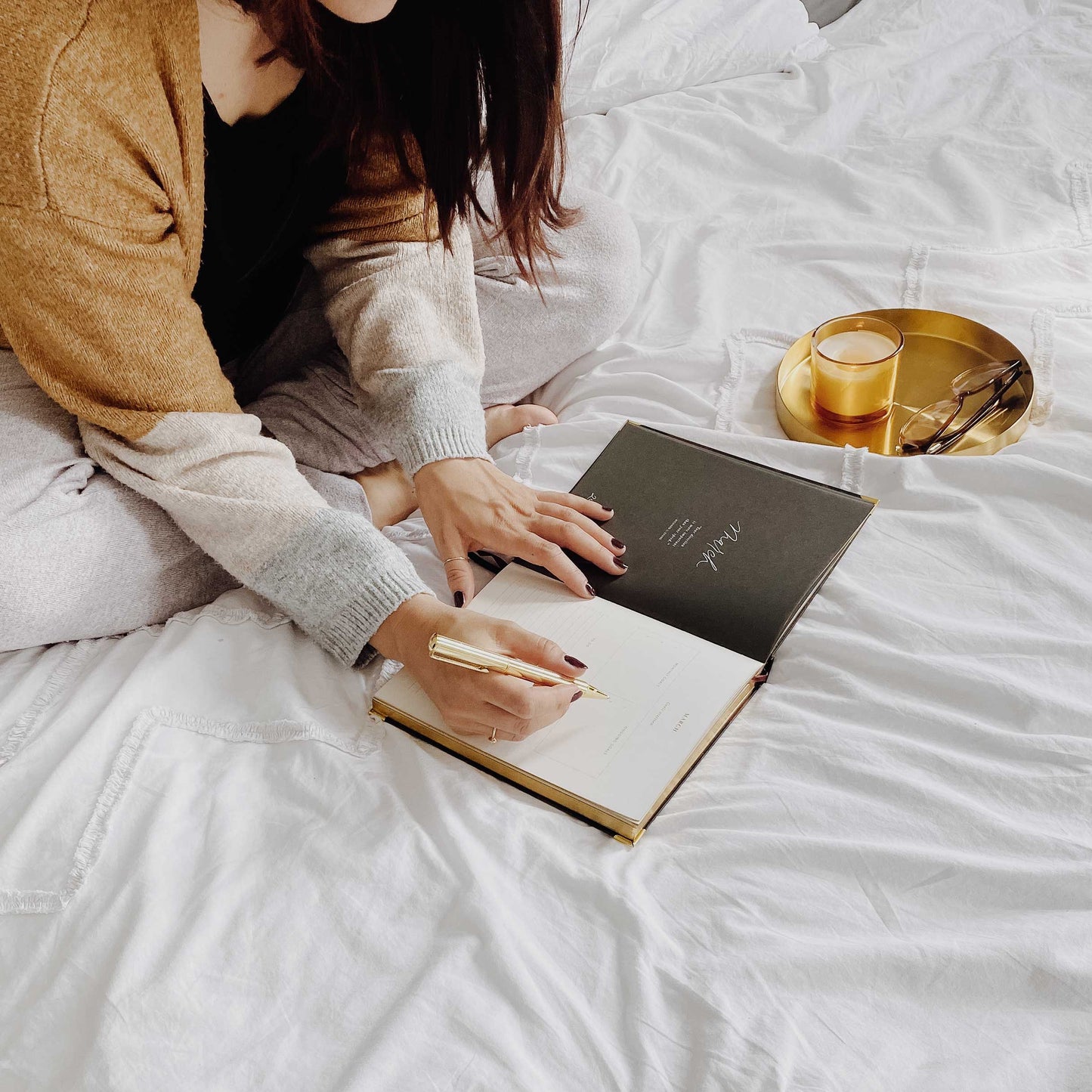Undated Black & Gold Weekly Planner